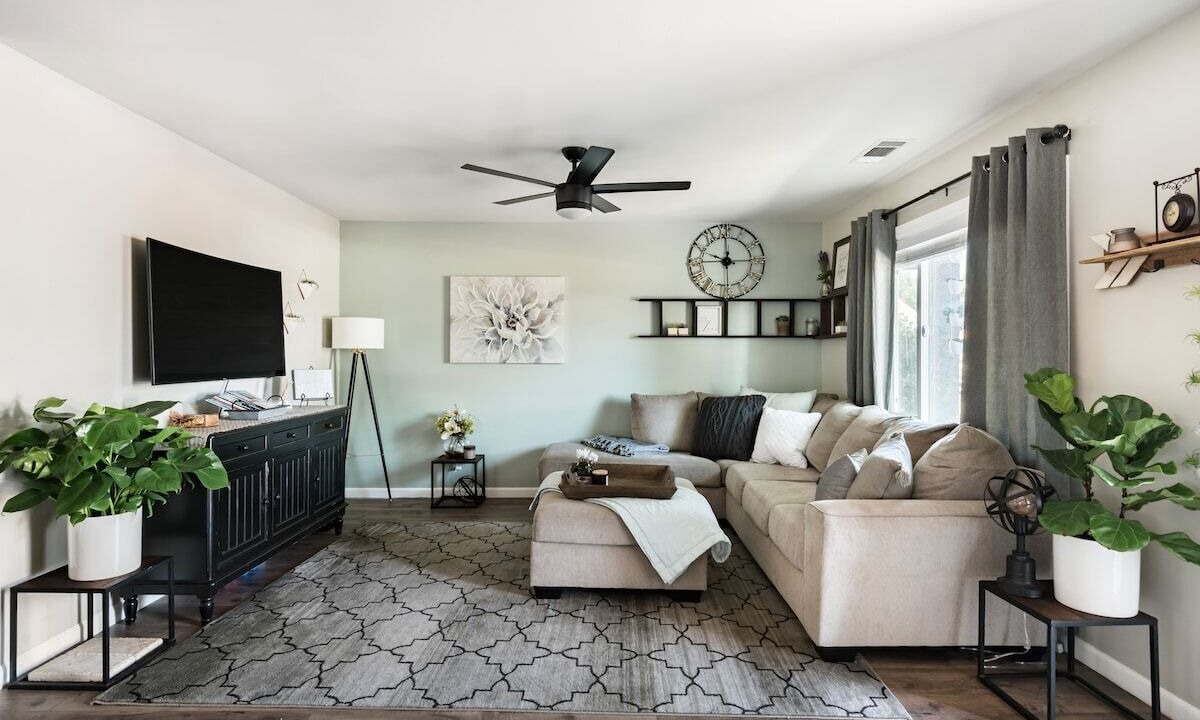 Photo of Livingroom in Templeton
