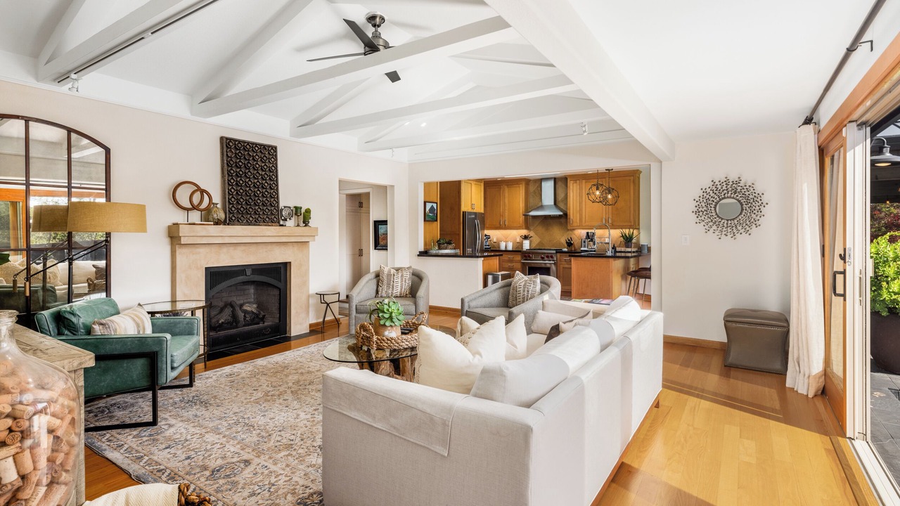 Photo of Livingroom in Healdsburg