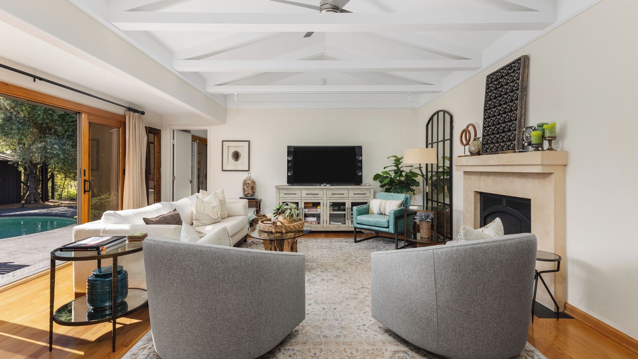 Photo of Livingroom in Healdsburg