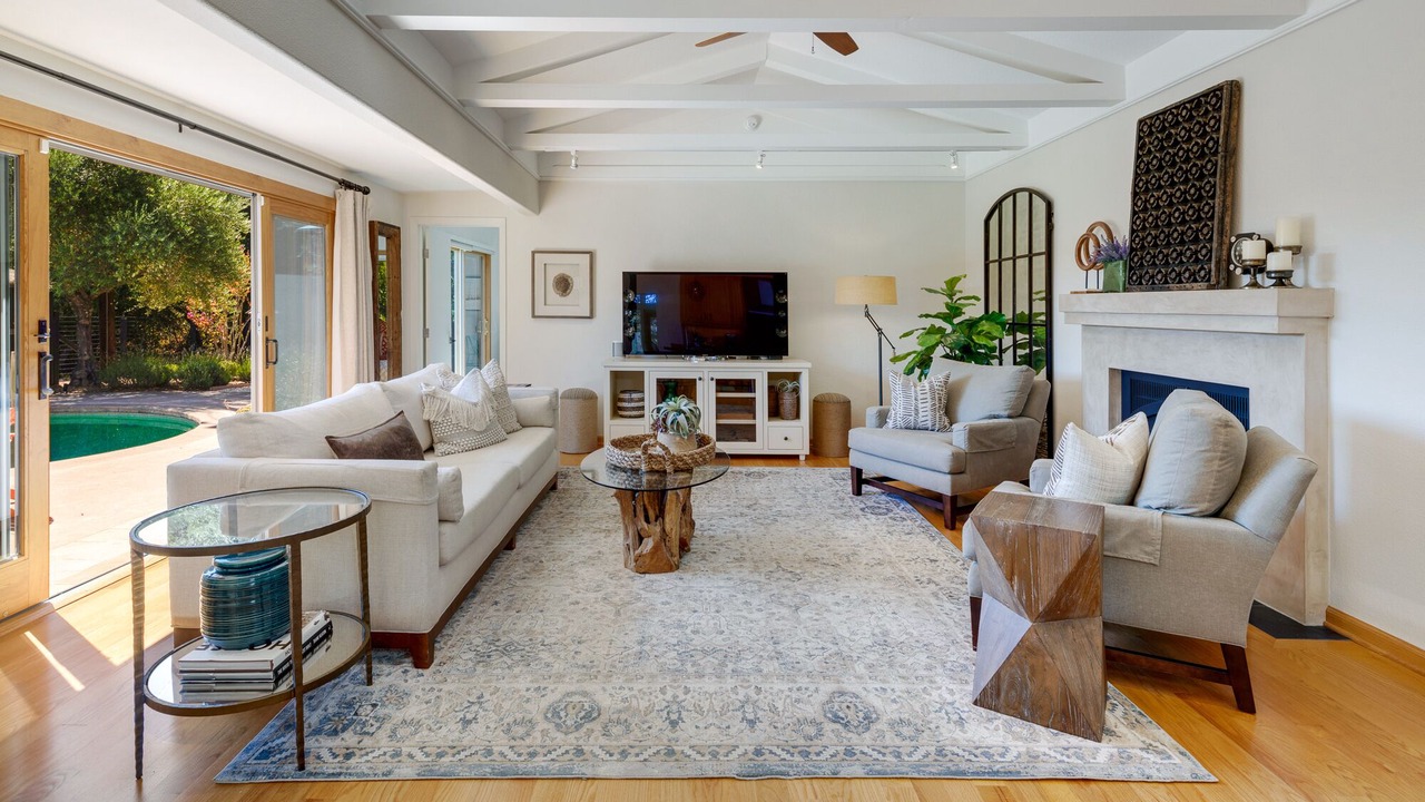 Photo of Livingroom in Healdsburg