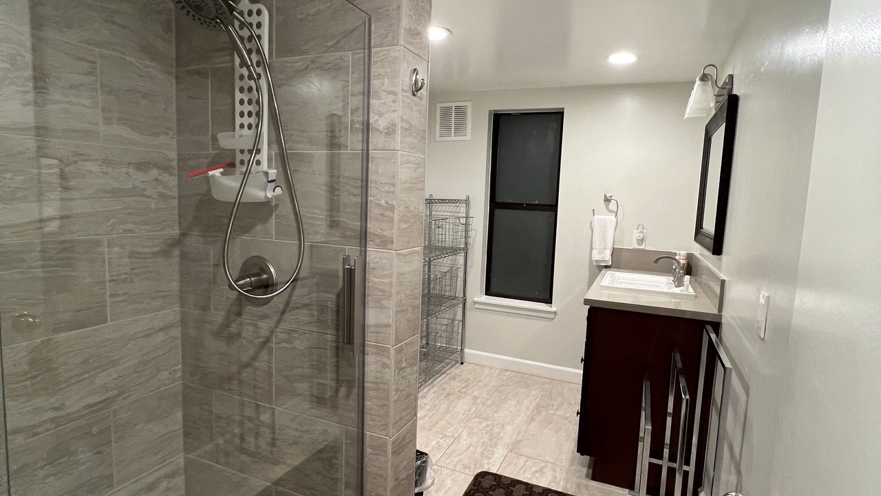 Photo of Bathroom in Oak Shores