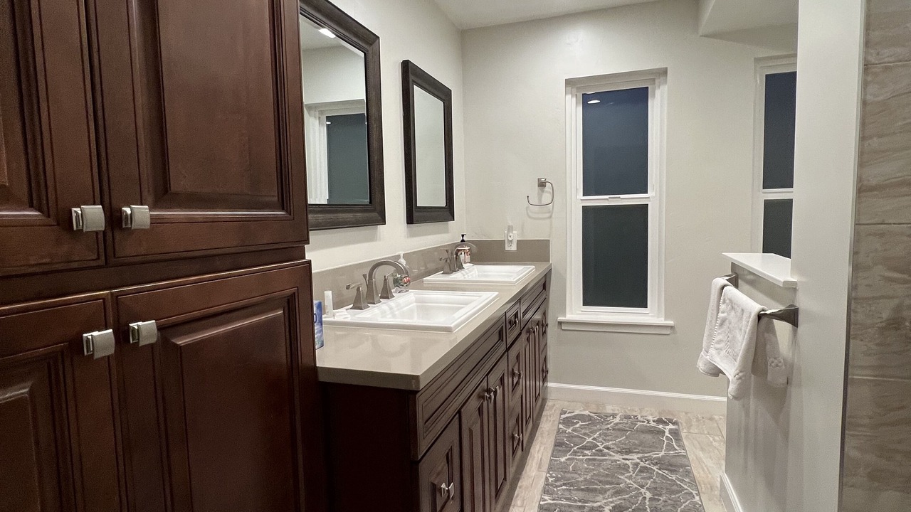 Photo of Bathroom in Oak Shores