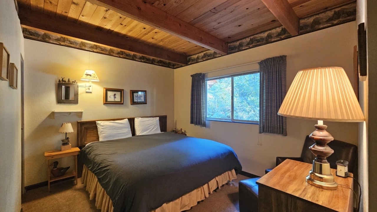 Photo of Bedroom in Donner Lake Woods