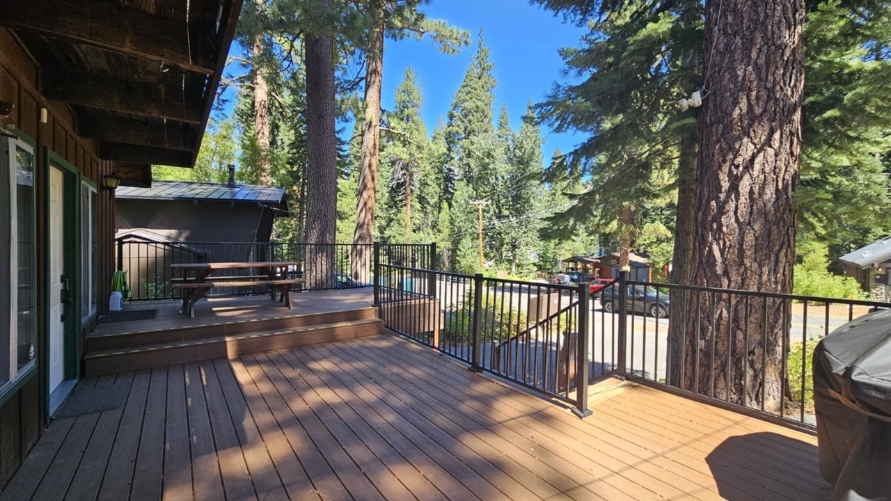 Photo of Patio Balcony in Donner Lake Woods