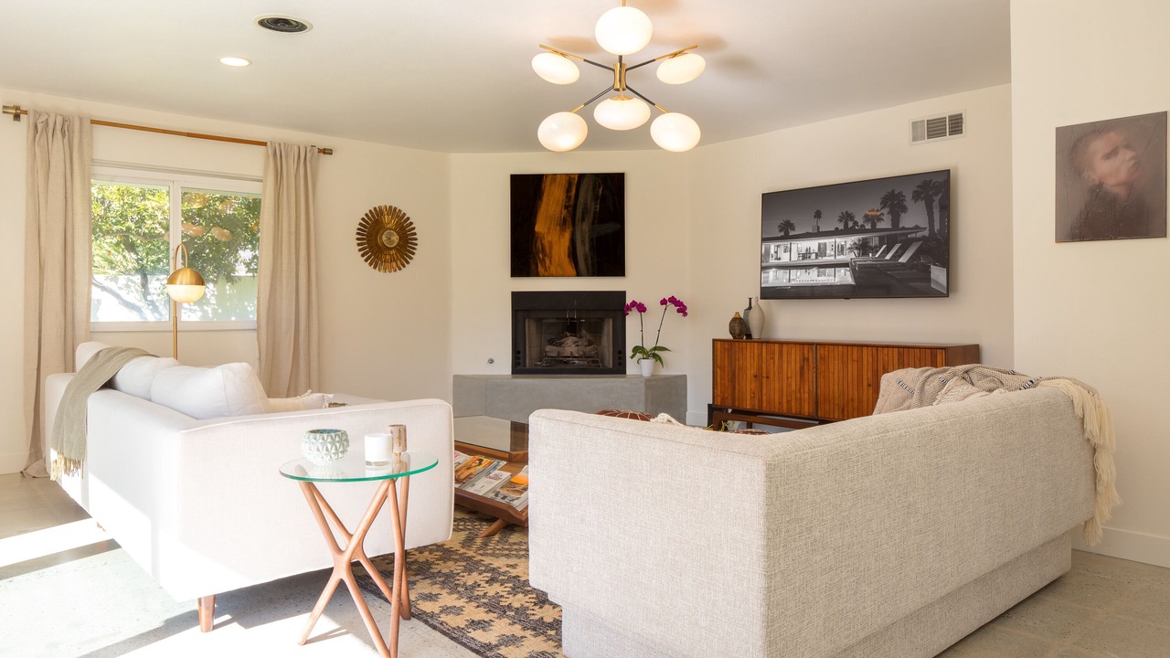 Photo of Livingroom in Indian Canyon