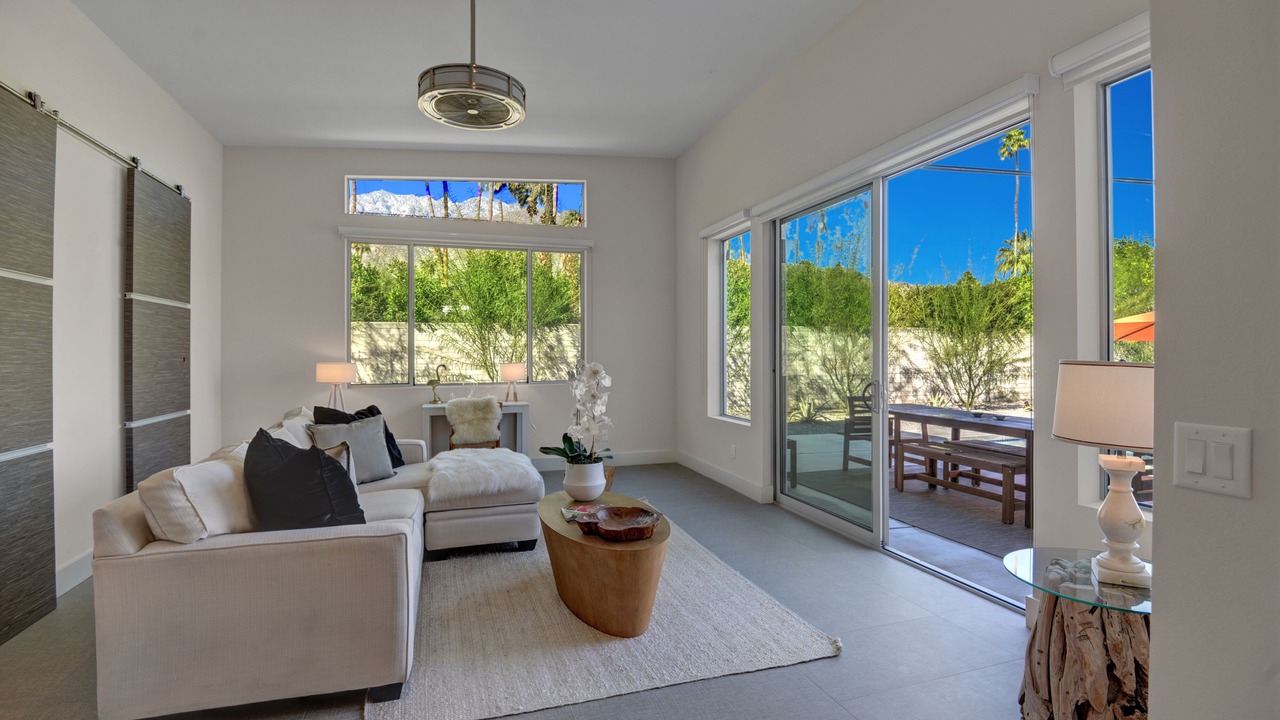 Photo of Livingroom in Deep Well Ranch