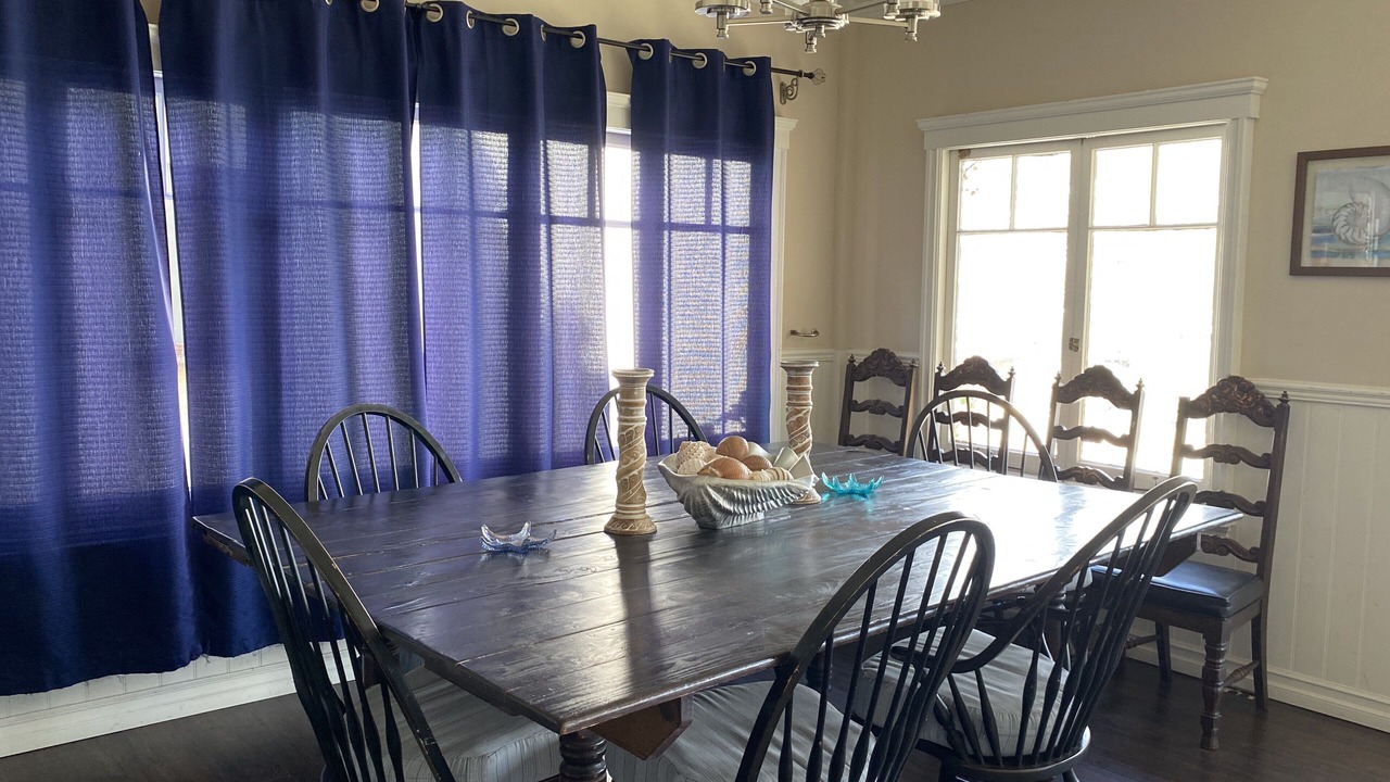 Photo of Livingroom in Avalon