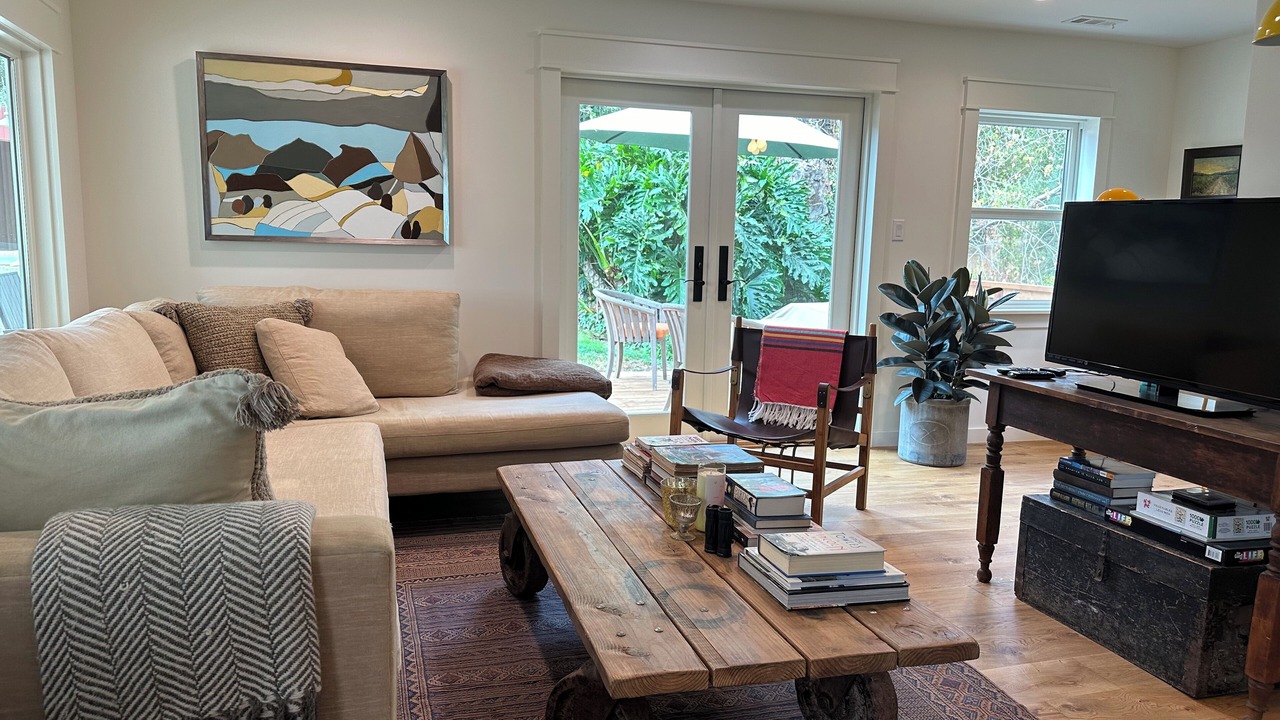 Photo of Livingroom in Oak Knoll