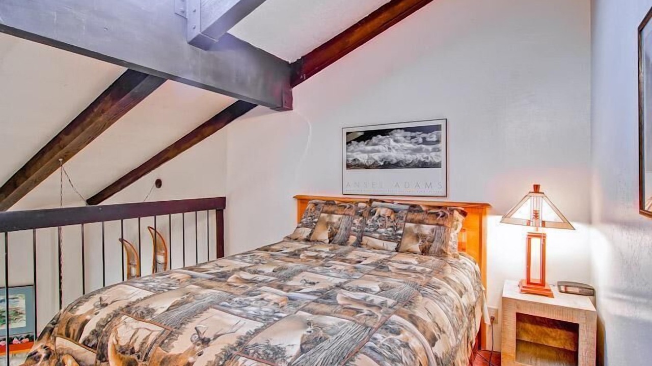 Photo of Bedroom in Yosemite West