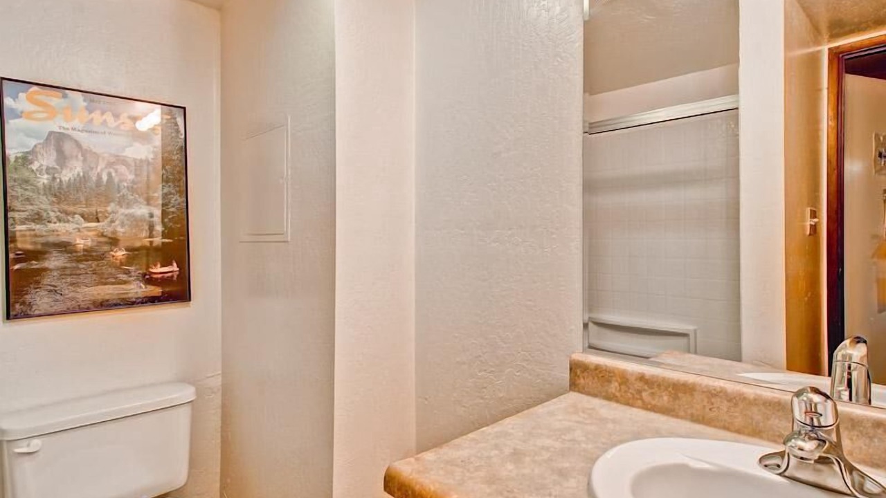 Photo of Bathroom in Yosemite West