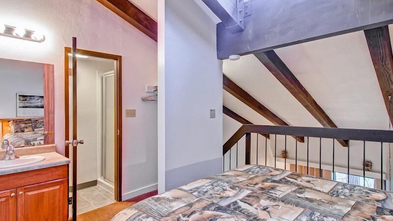 Photo of Bedroom in Yosemite West