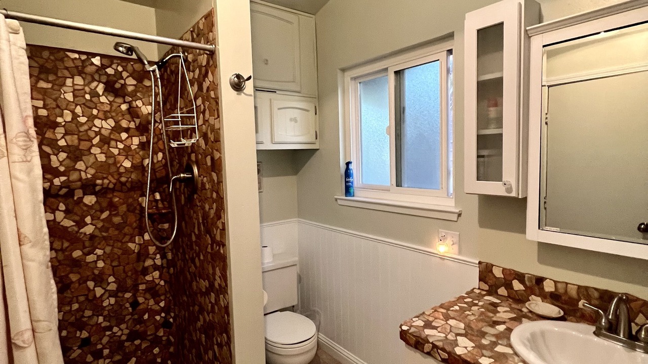 Photo of Bathroom in Oak Shores