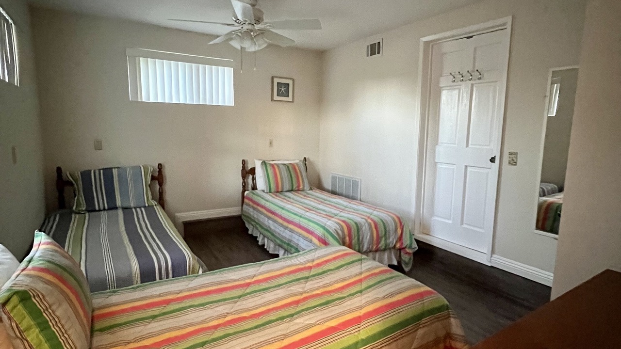 Photo of Bedroom in Oak Shores