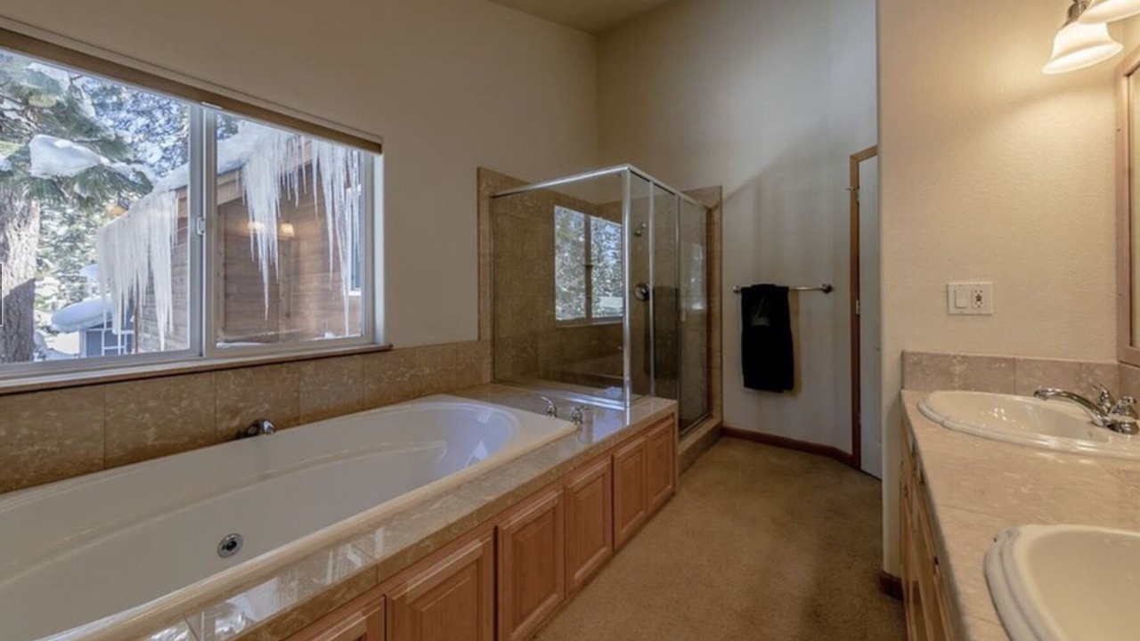 Photo of Bathroom in Montgomery Estates