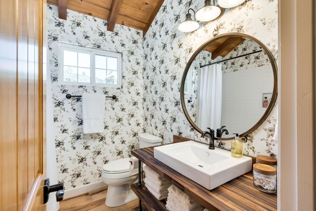 Photo of Bathroom in Carpenter Canyon