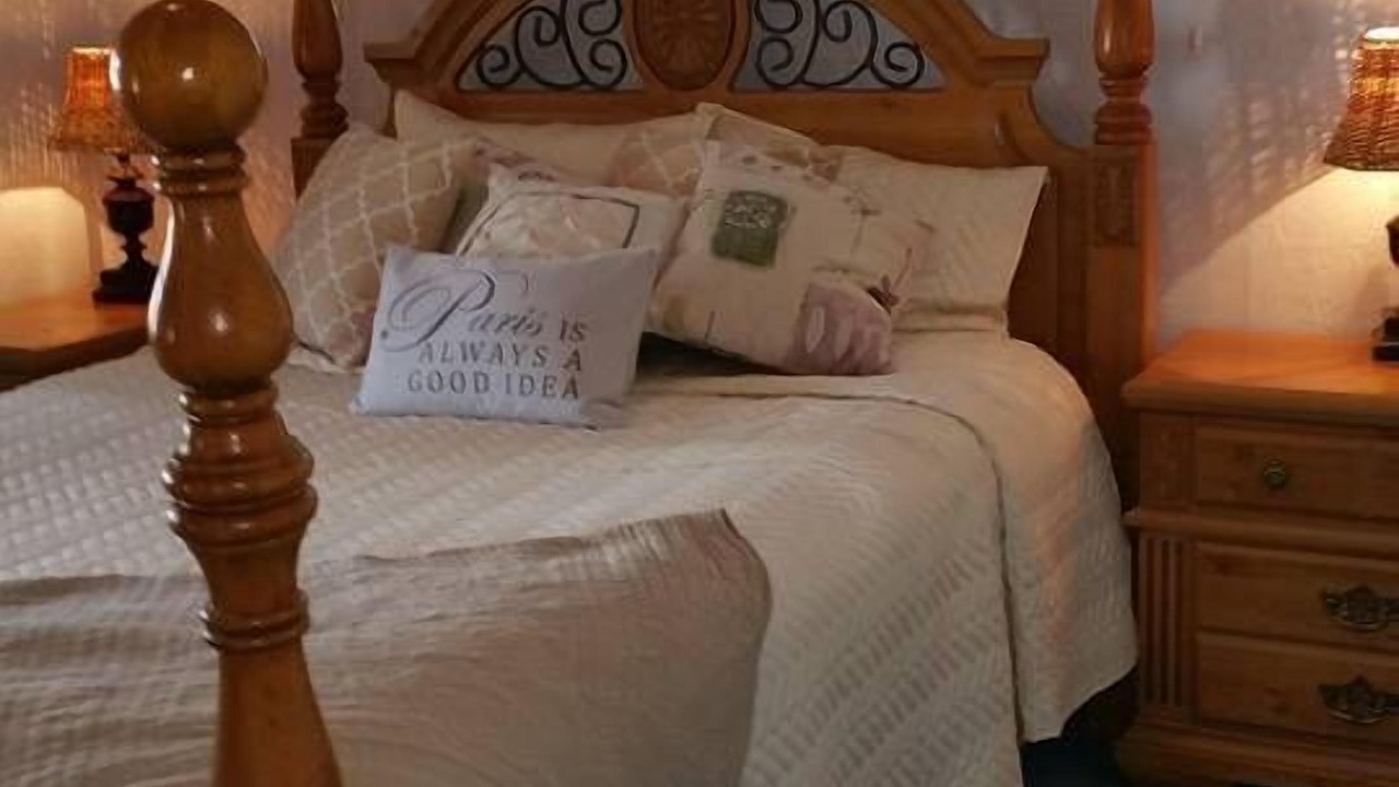 Photo of Bedroom in Downtown Klamath Falls