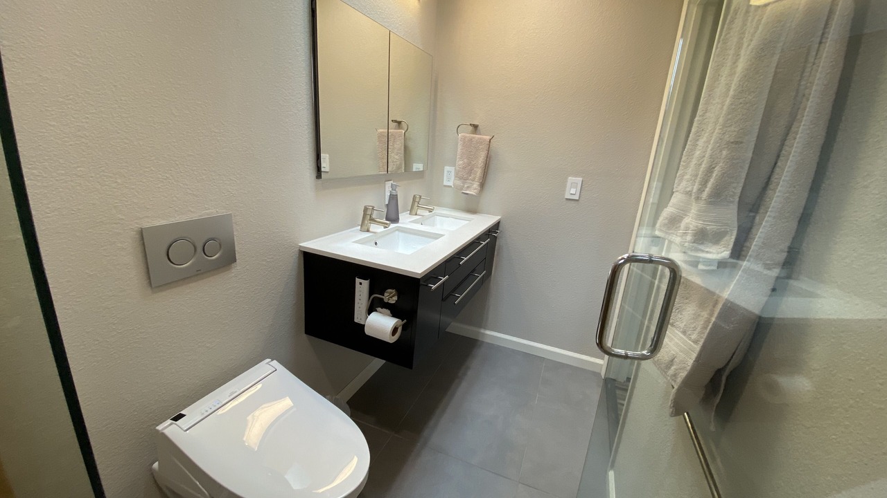 Photo of Bathroom in Shell Beach