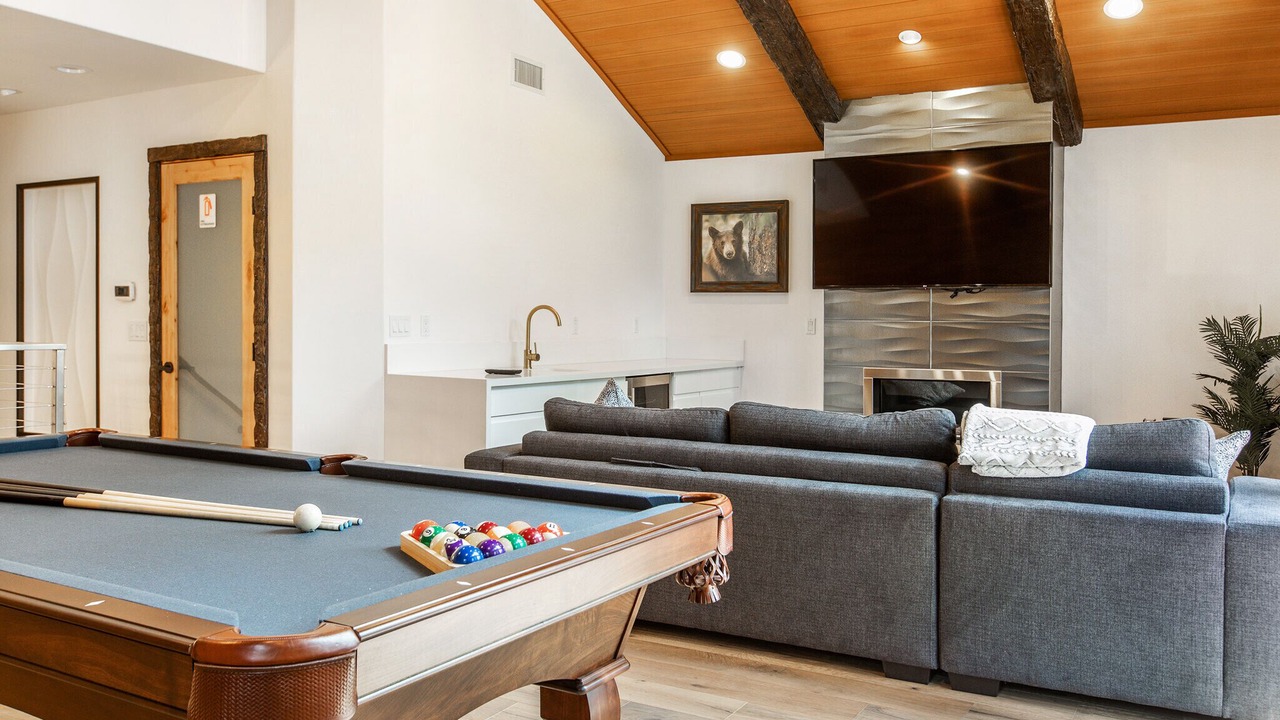 Photo of Bedroom in Summit Estates