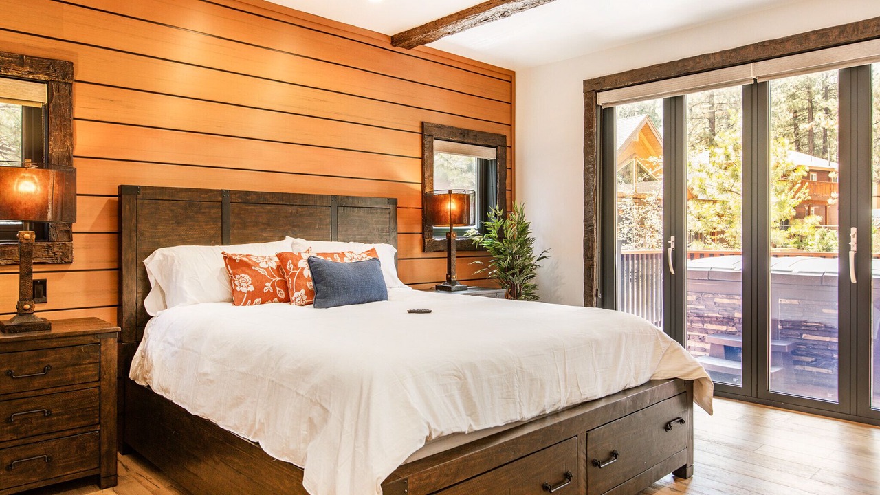 Photo of Bedroom in Summit Estates