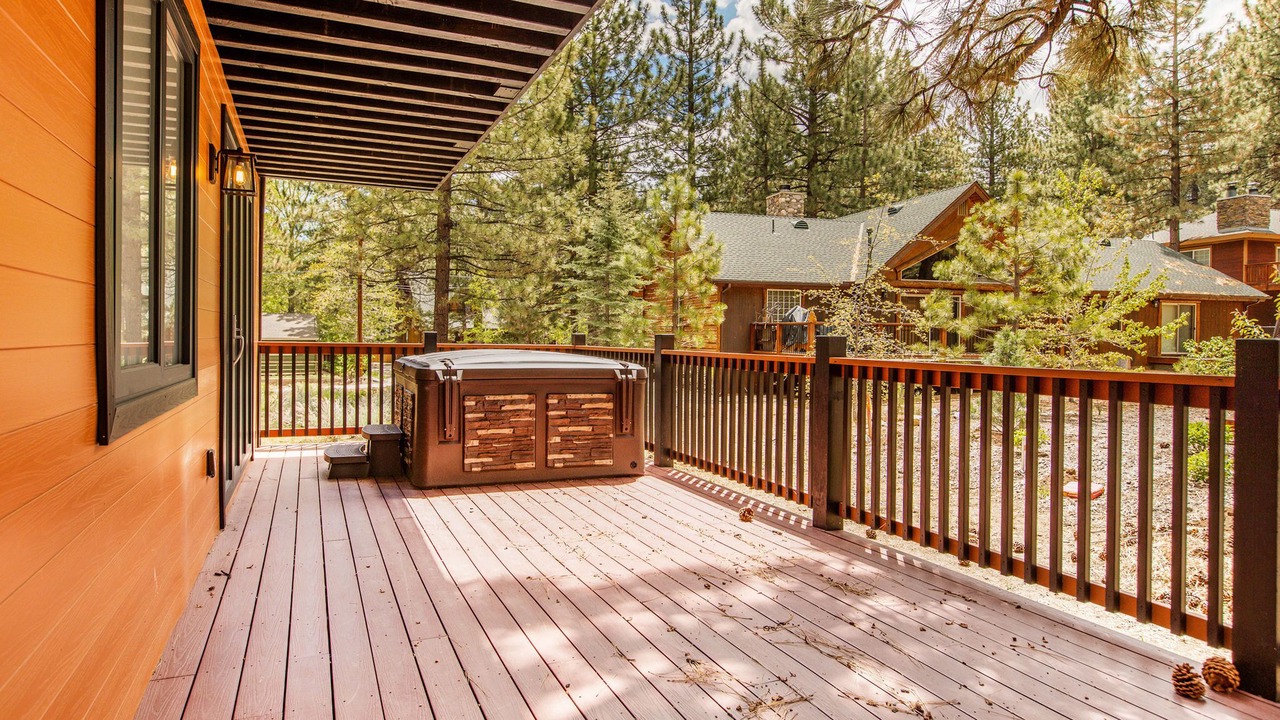 Photo of Patio Balcony in Summit Estates