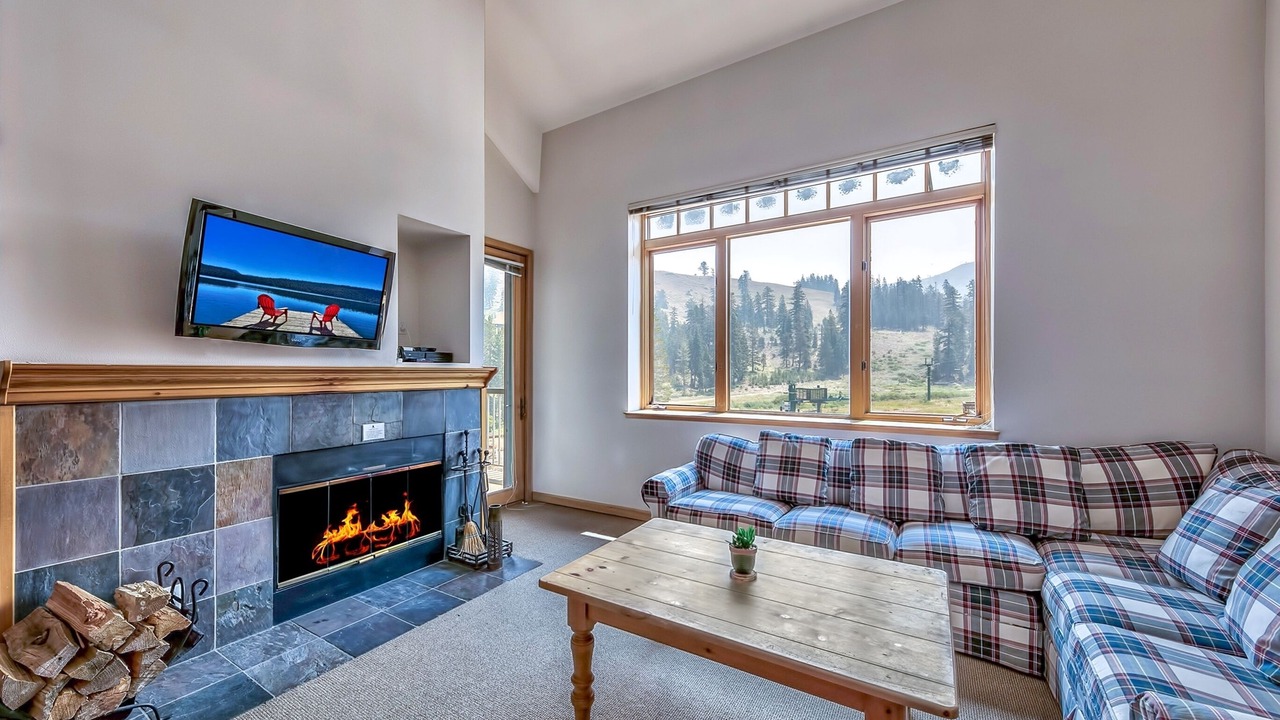 Photo of Livingroom in Kirkwood