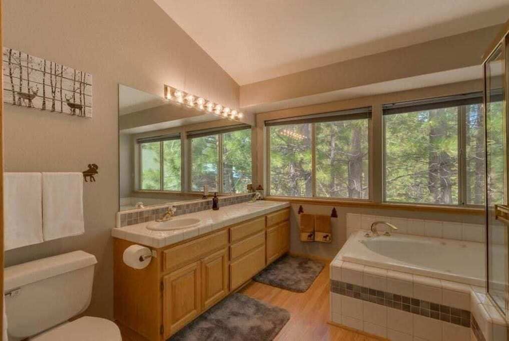 Photo of Bathroom in Montgomery Estates
