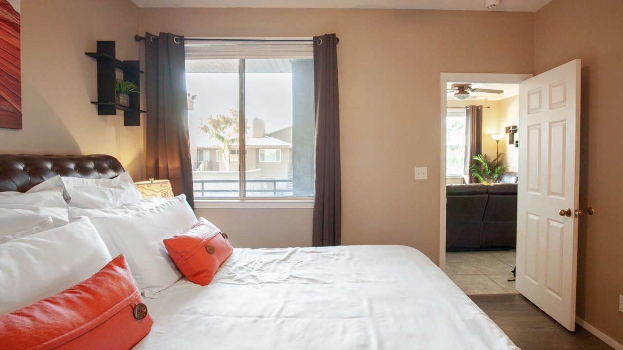 Photo of Bedroom in Paradise Valley Village