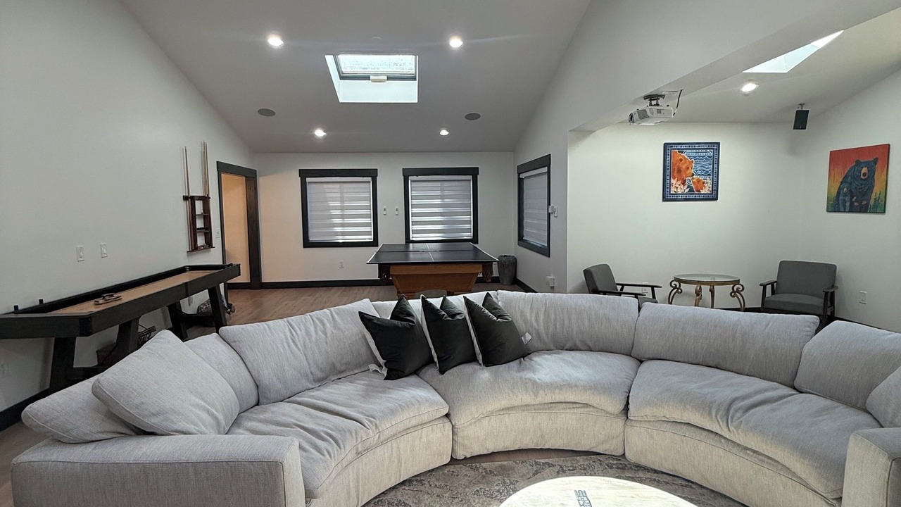 Photo of Livingroom in Tahoe Island