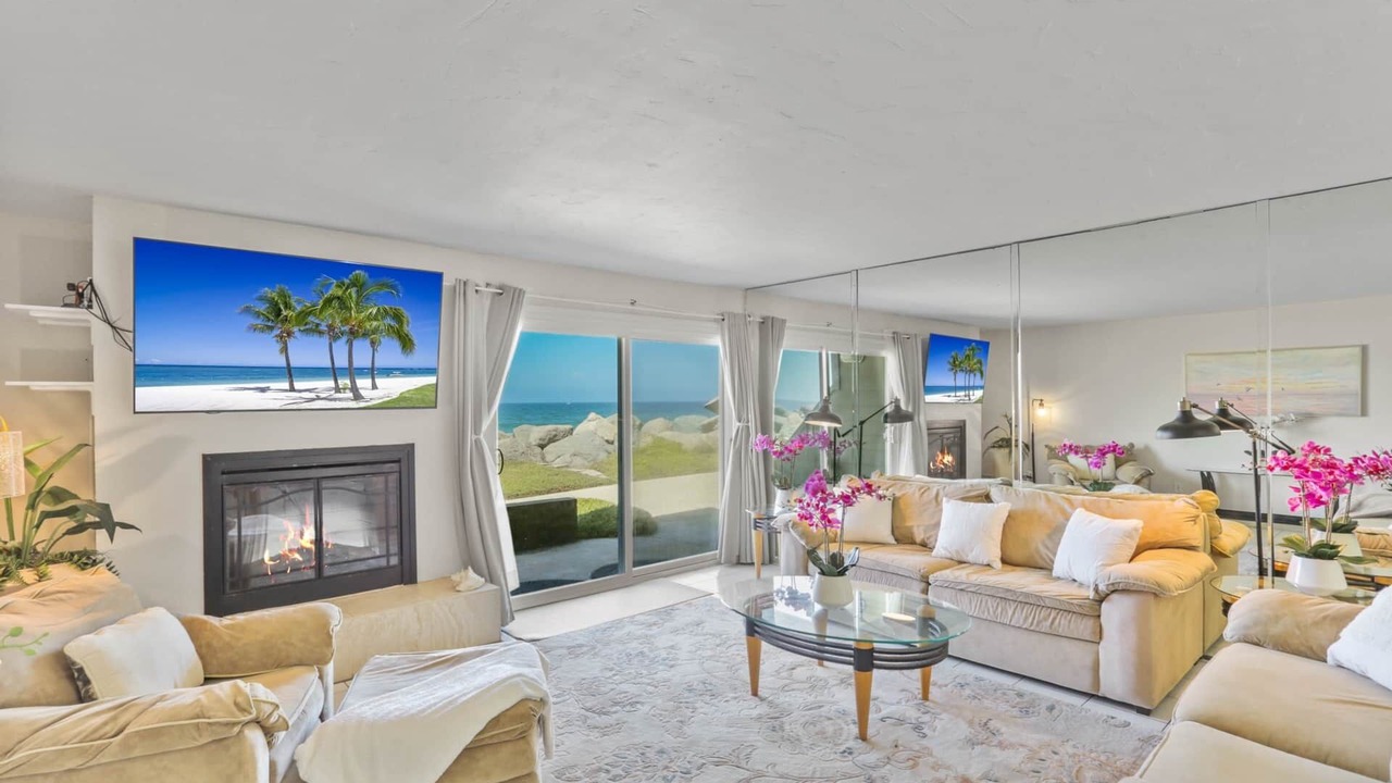 Photo of Livingroom in Imperial Beach