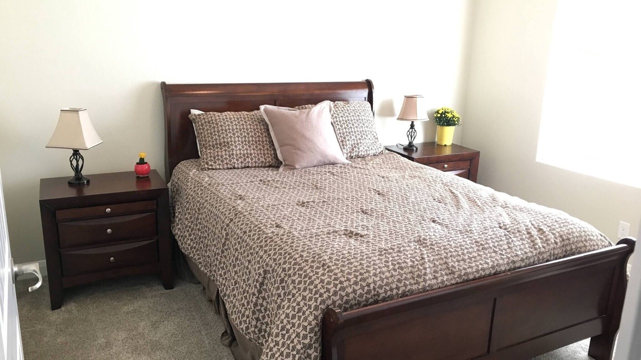 Photo of Bedroom in Hurricane