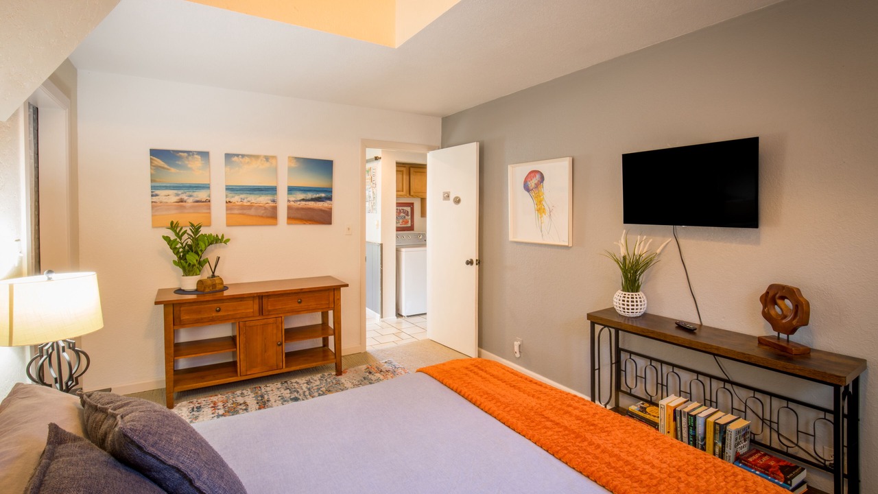Photo of Bedroom in Shelter Cove