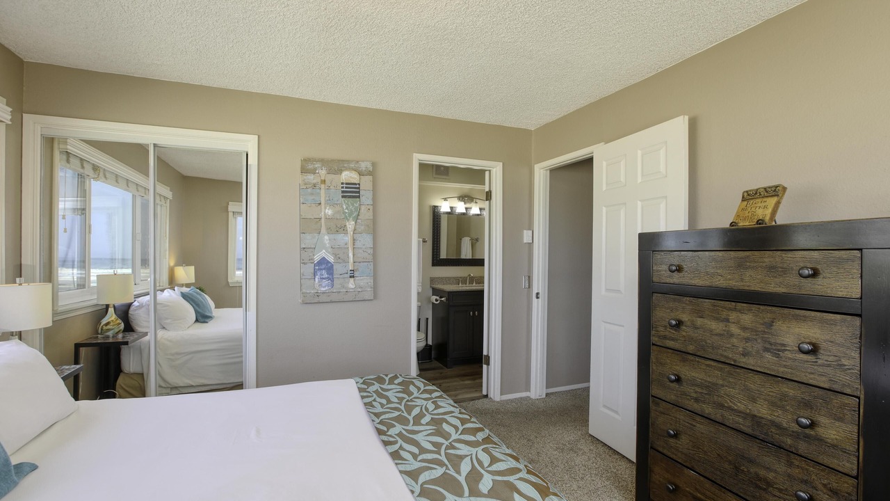Photo of Bedroom in Downtown