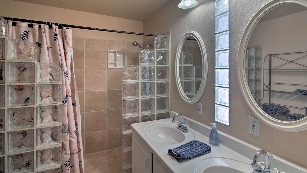 Photo of Bathroom in Cienega Springs