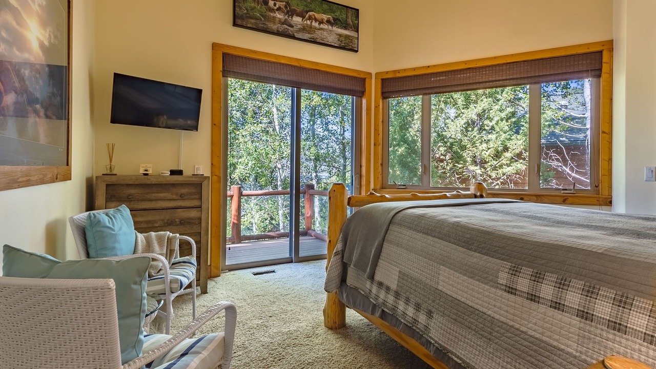 Photo of Bedroom in Big Bear Lake