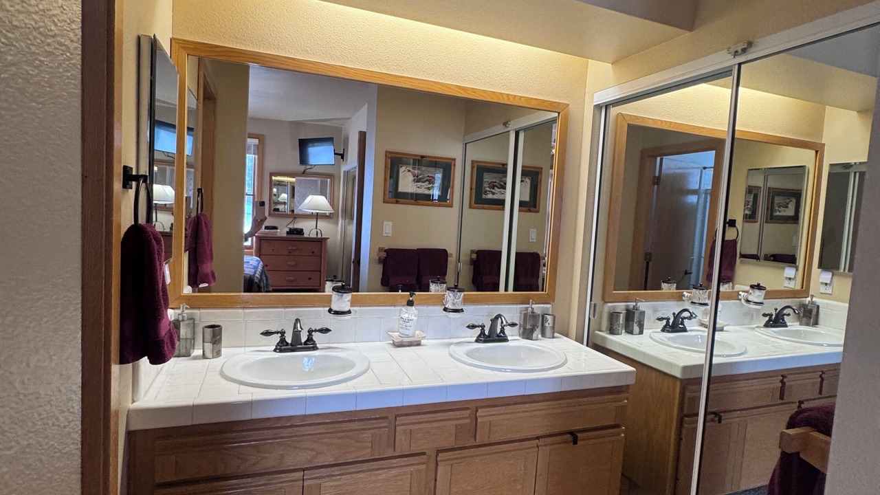 Photo of Bathroom in Mammoth Lakes