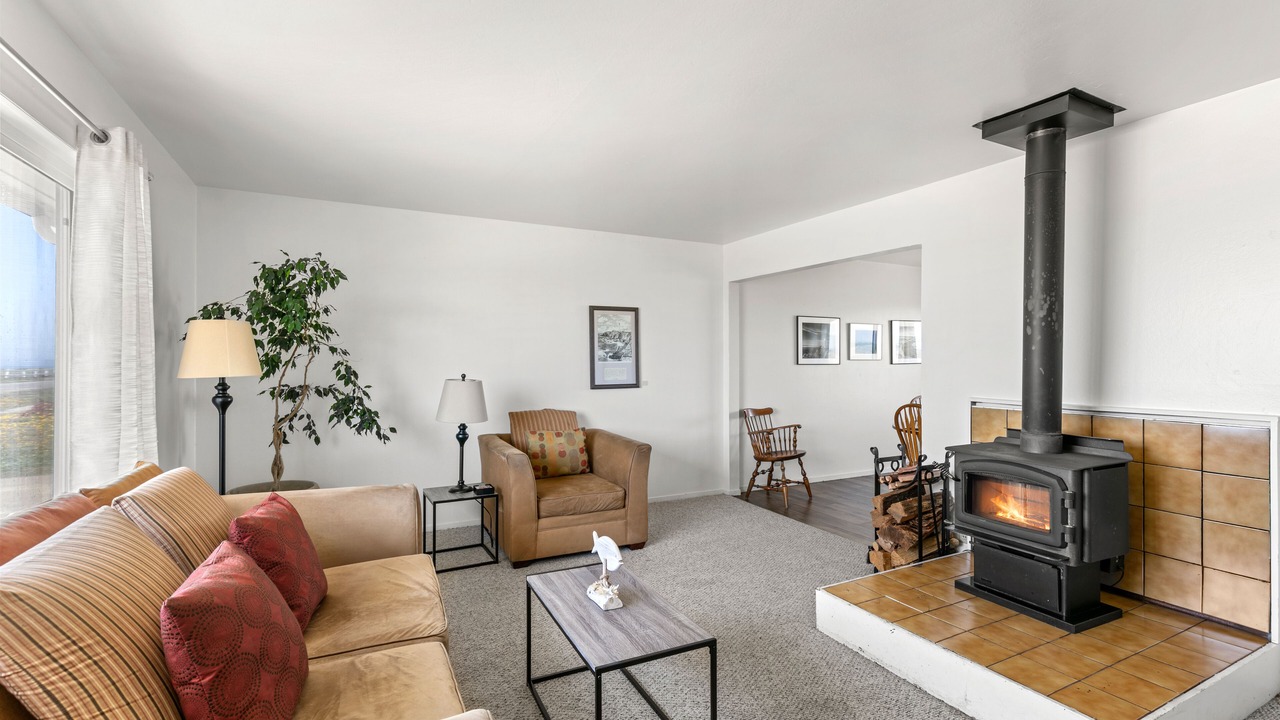 Photo of Bedroom in Point Arena