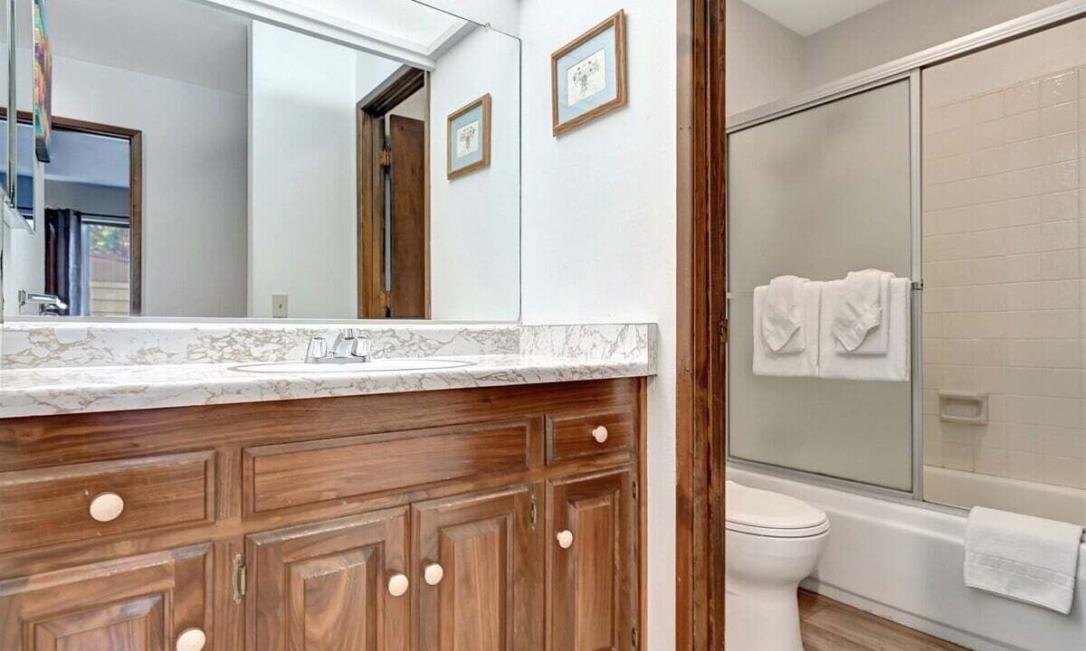 Photo of Bathroom in Mammoth Lakes