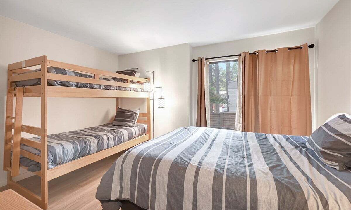 Photo of Bedroom in Mammoth Lakes