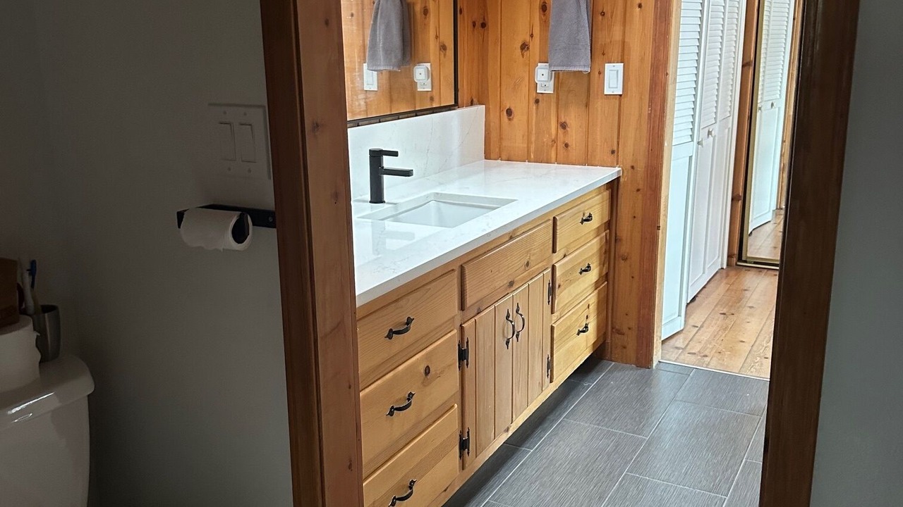Photo of Bathroom in Weed