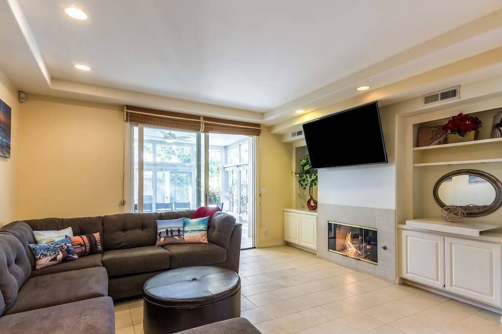 Photo of Livingroom in Village of La Jolla