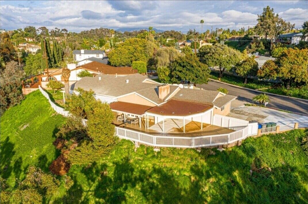 Photo of Outdoor in Spring Valley