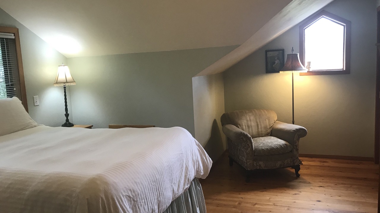 Photo of Bedroom in River West
