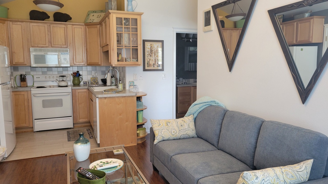 Photo of Livingroom in Old Bend