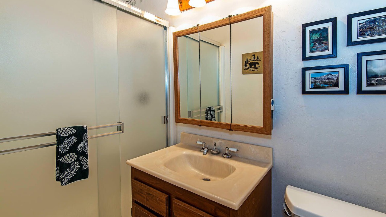 Photo of Bathroom in Country Club Estates