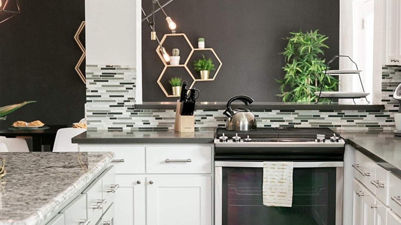 Photo of Kitchen in New Papago Parkway