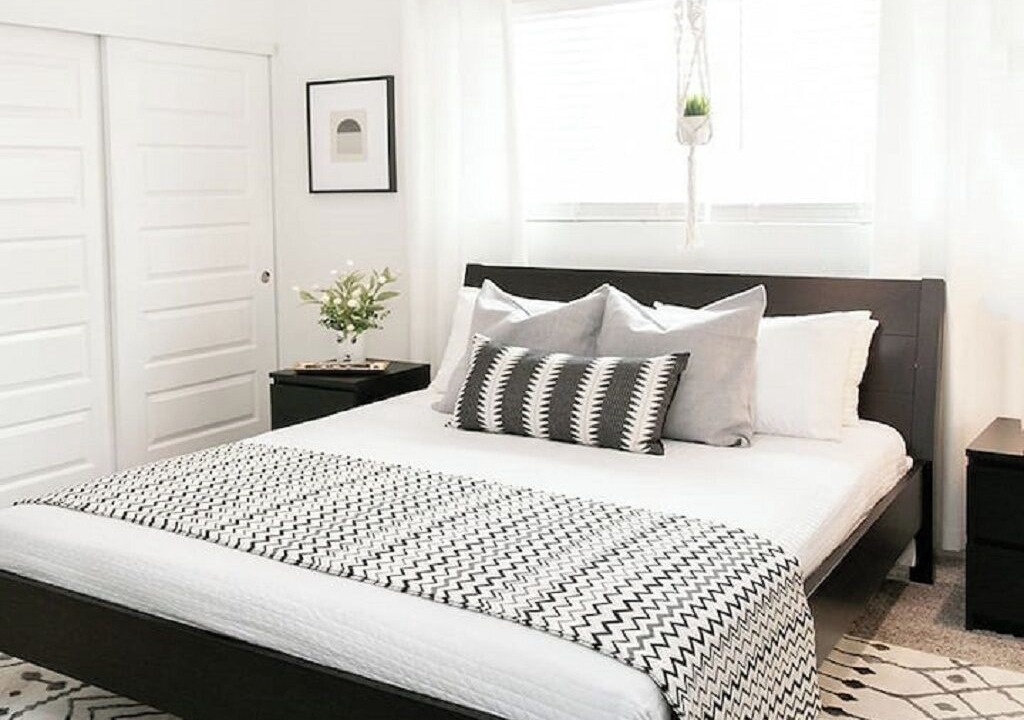 Photo of Bedroom in New Papago Parkway