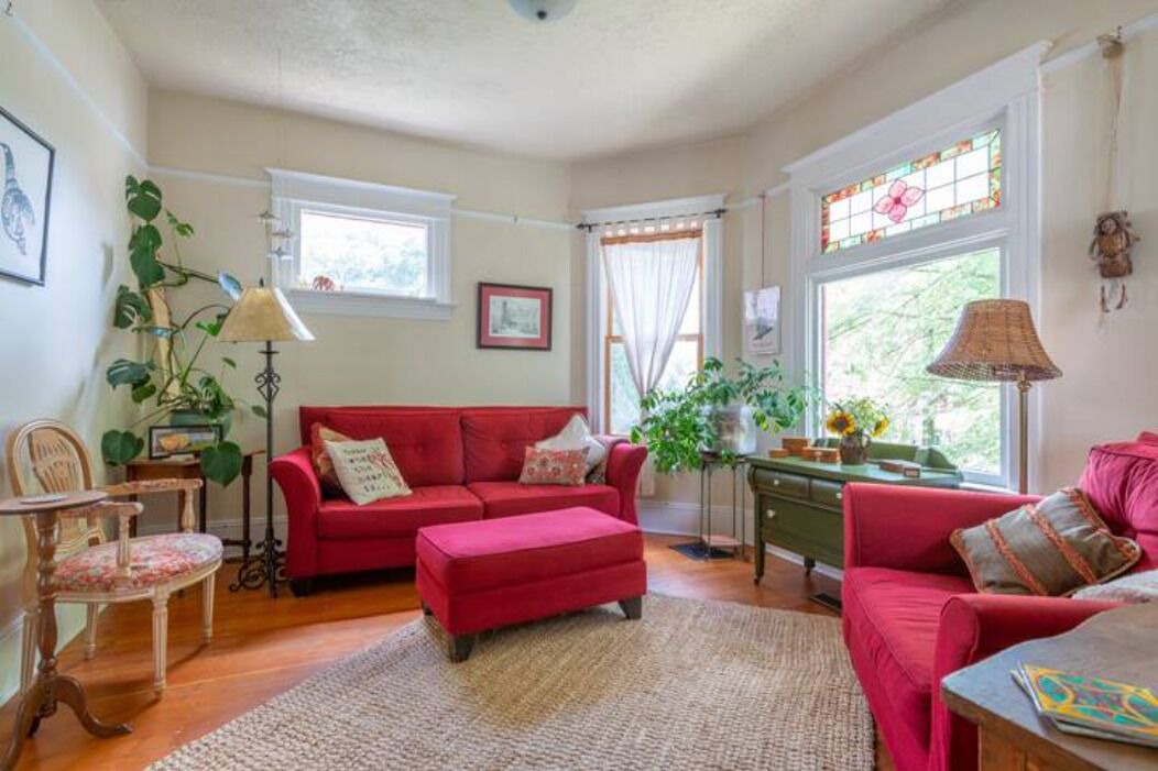 Photo of Bedroom in Mississippi District