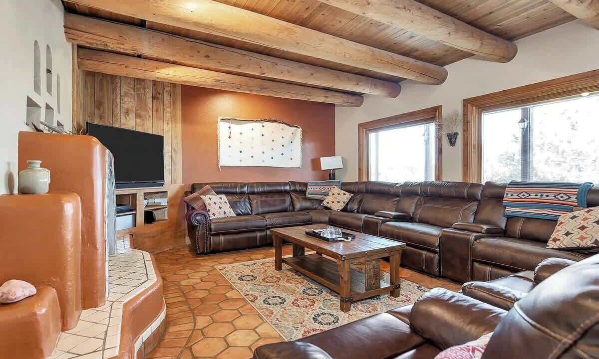 Photo of Livingroom in Apple Valley