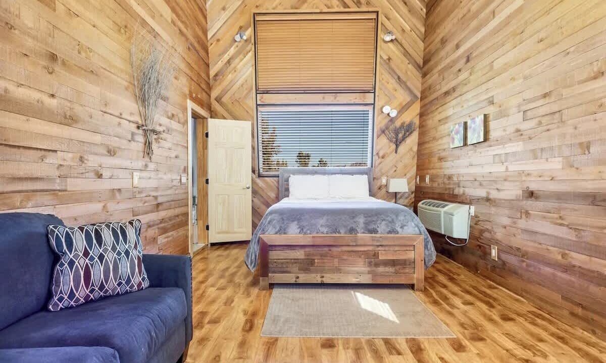 Photo of Bedroom in Apple Valley