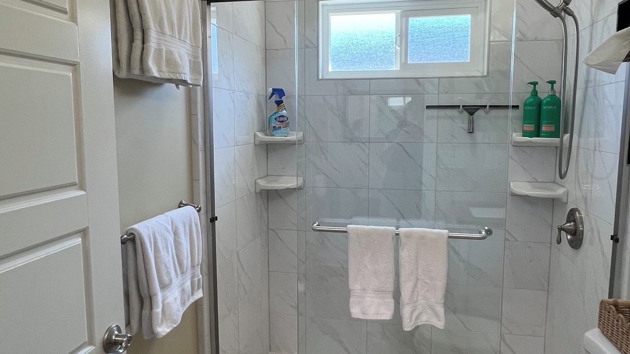 Photo of Bathroom in Vista